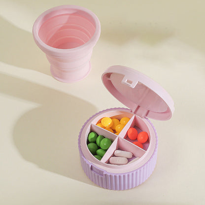 Pillen-Organizer mit faltbarem Silikonbecher
